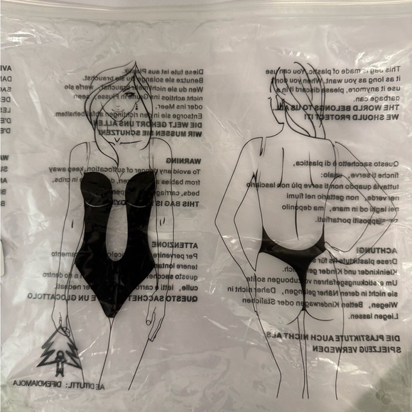 Black Plunge Bra with Form-Fitting Silhouette - Picture 10 of 14